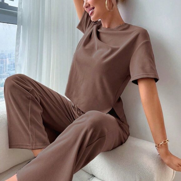 Coffee Brown Women's Slit Hem Top And Tie Waist Pants Lounge Set - Picture 1 of 3
